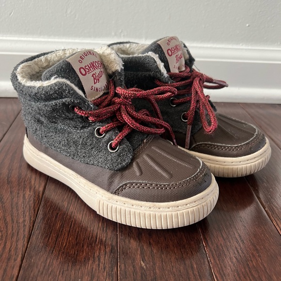 OshKosh B'gosh Other - Oshkosh B’gosh Toddler Boy Boots, Size 8